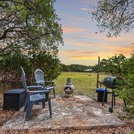 Cabins At Flite Acres - Coyote Cabin Wimberley Exterior photo